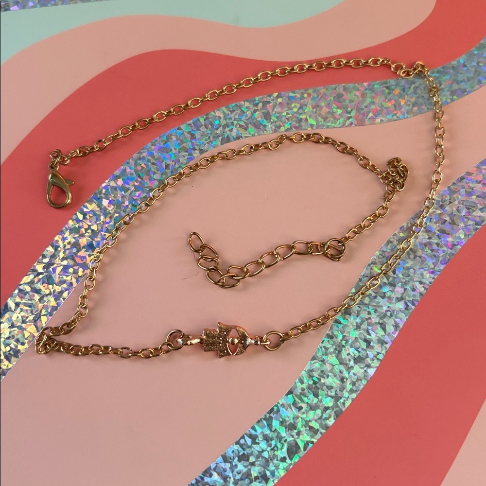 Gold Chain Necklace with Hamsa Pendant